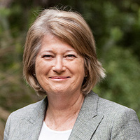 Dr Elizabeth Constable