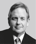 Charles O Holliday Jr